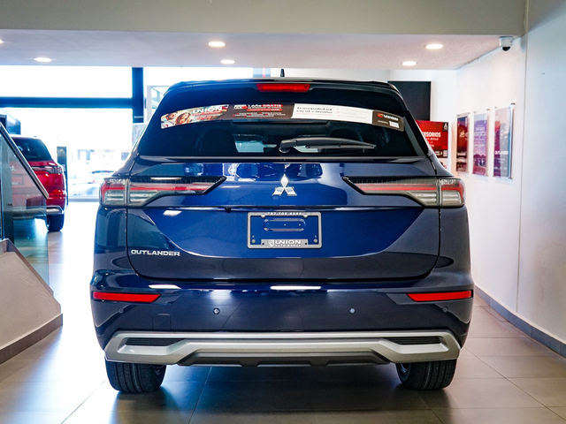 2026 Mitsubishi Outlander SEL
