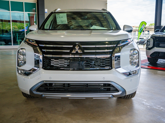 2026 Mitsubishi Outlander SEL
