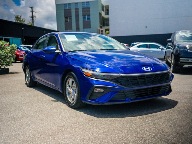 2025 Hyundai Elantra SE