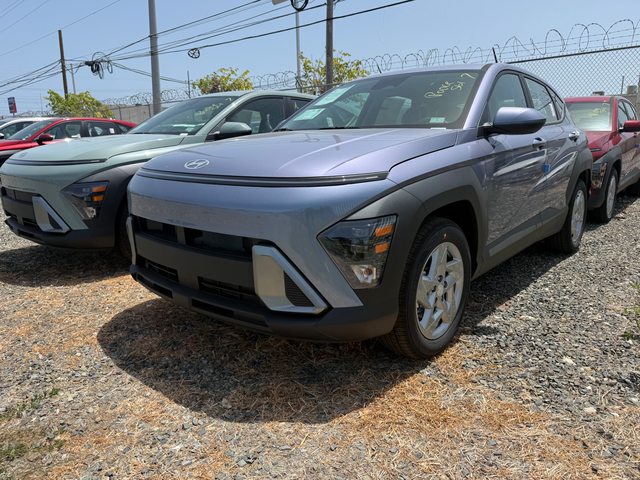 2027 Hyundai Kona SE