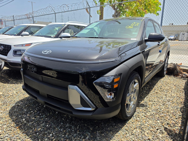 2027 Hyundai Kona SE