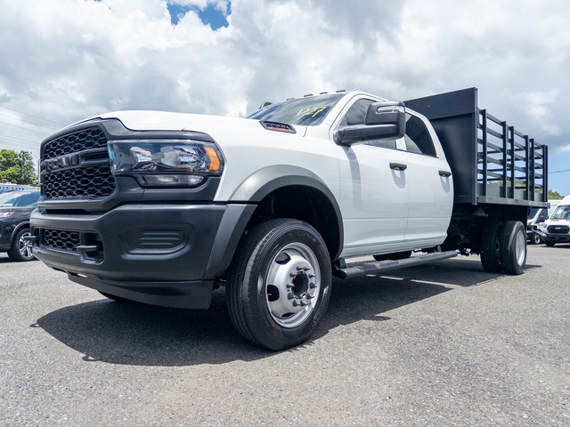 2024 Ram 5500 Chassis Cab Tradesman (PLATFORMA BARRANDA)