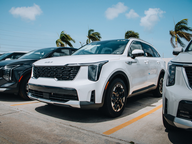 2026 Kia Sorento S