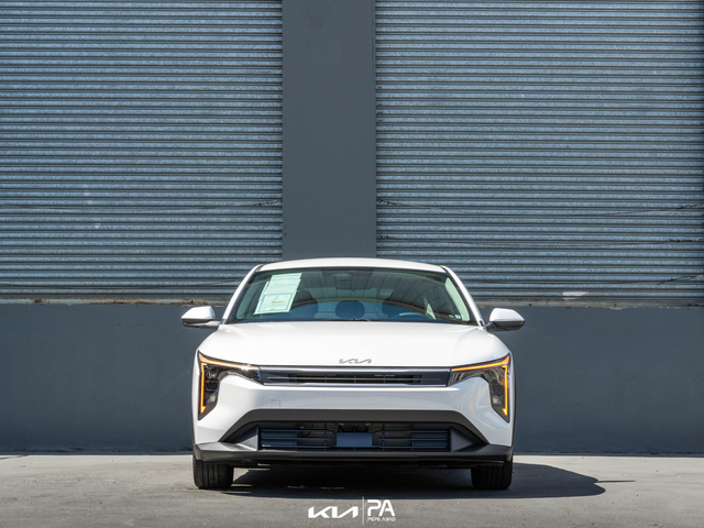 Kia K4 LX 2.0L A/T 2026