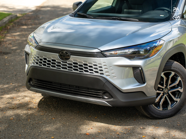 Toyota Corolla Cross Hybrid S 2026