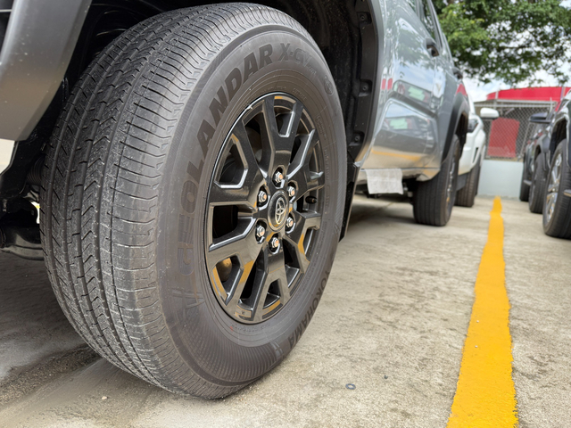 Toyota 4Runner SR5 2026
