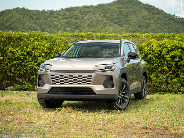 Toyota RAV4 XLE Premium 2026