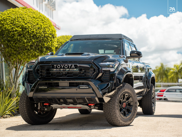 Toyota Tacoma 4WD TRD Pro 2026