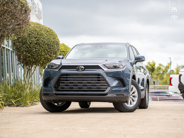 Toyota Grand Highlander XLE 2026