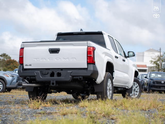 Toyota Tacoma 4WD SR 2026