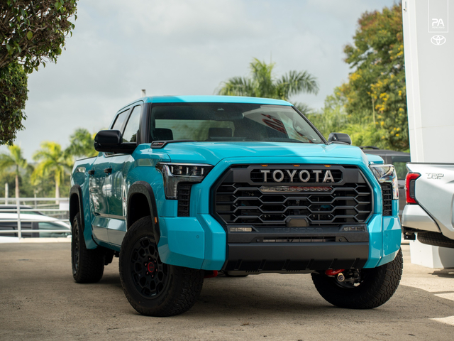 Toyota Tundra 4WD TRD Pro Hybrid CrewMax 5.5' Bed 2026