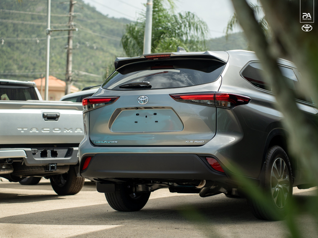 Toyota Highlander XLE 2026