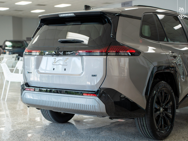 Toyota RAV4 SE 2026