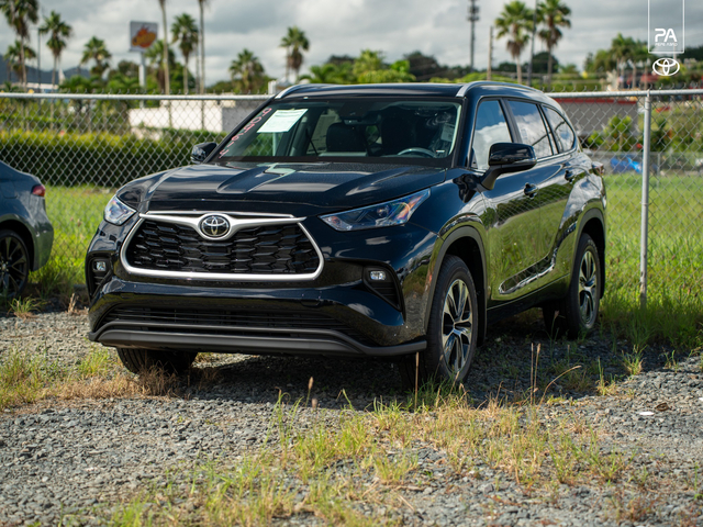 Toyota Highlander Hybrid XLE 2026