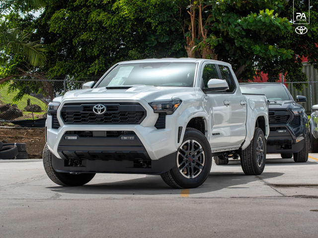 Toyota Tacoma 2WD SPORT DCAB L4 8AT 2026