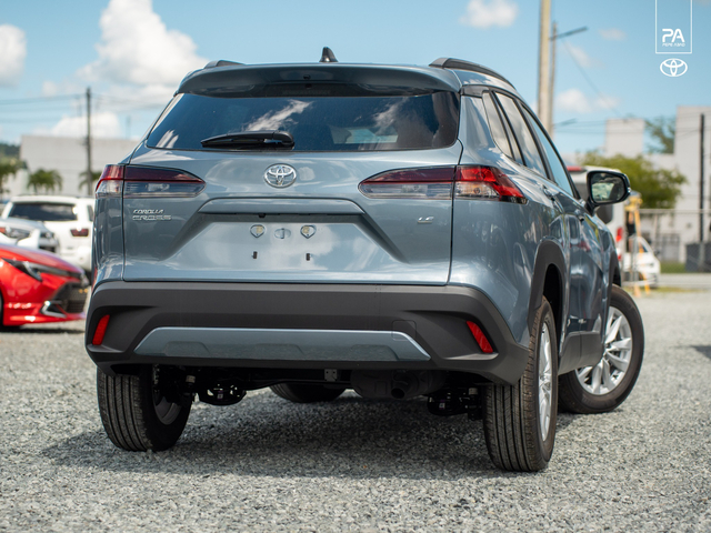 Toyota Corolla Cross LE 2026