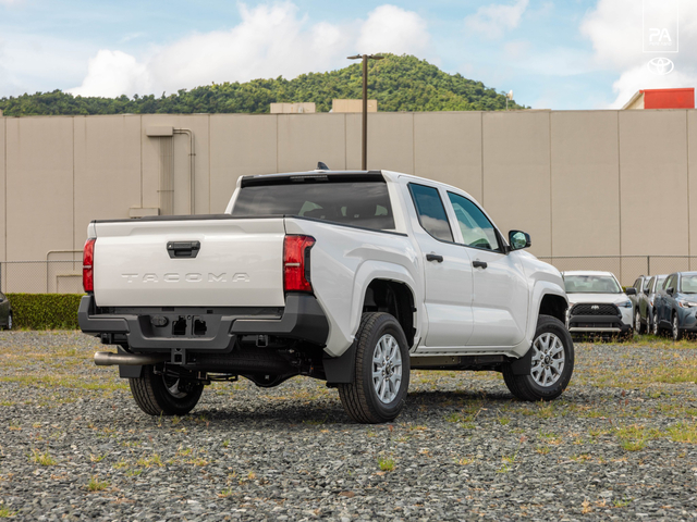 Toyota Tacoma 2WD SR 2026