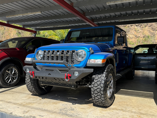 Jeep Gladiator Willys 2024