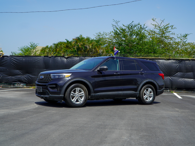 2023 Ford Explorer Base