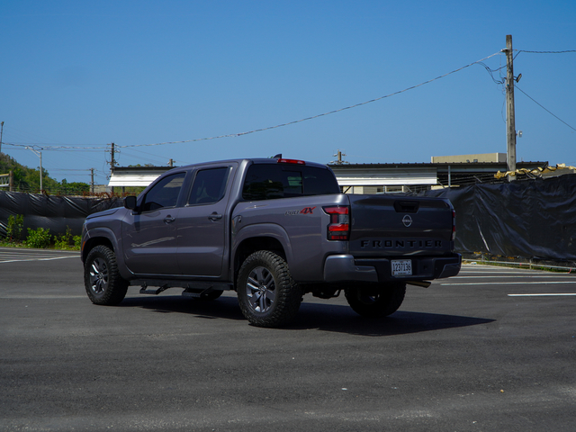 2025 Nissan Frontier S