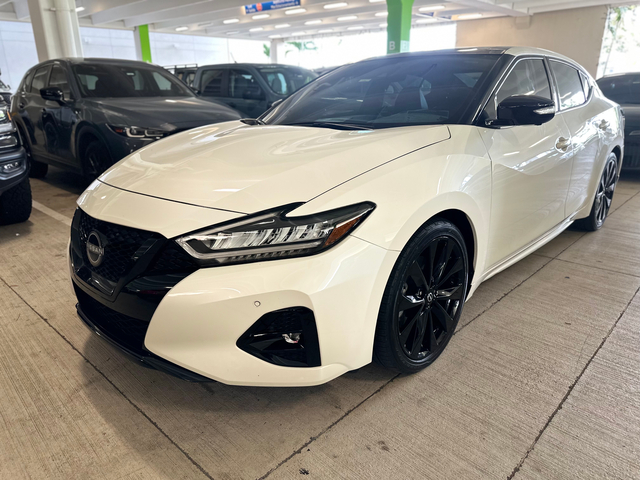 2023 Nissan Maxima SR