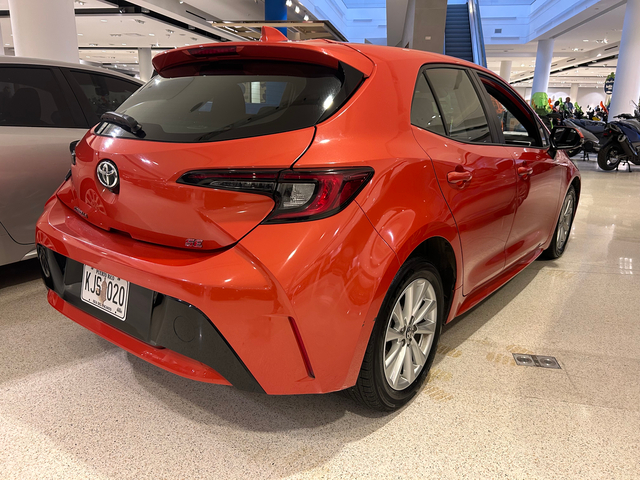 2024 Toyota Corolla Hatchback SE