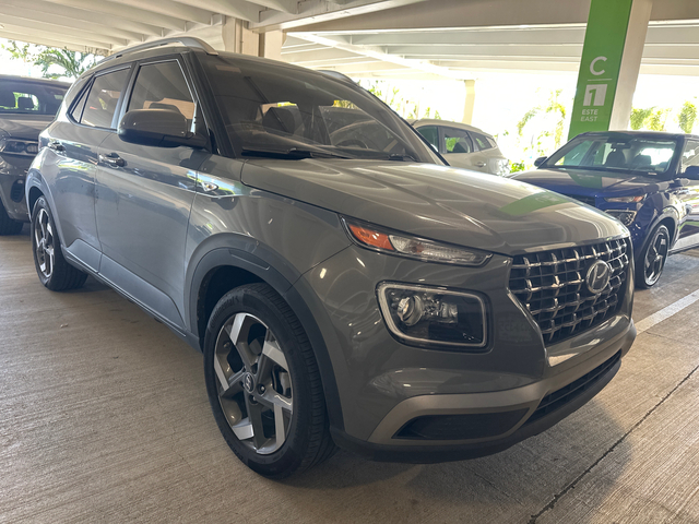 2022 Hyundai Venue SE