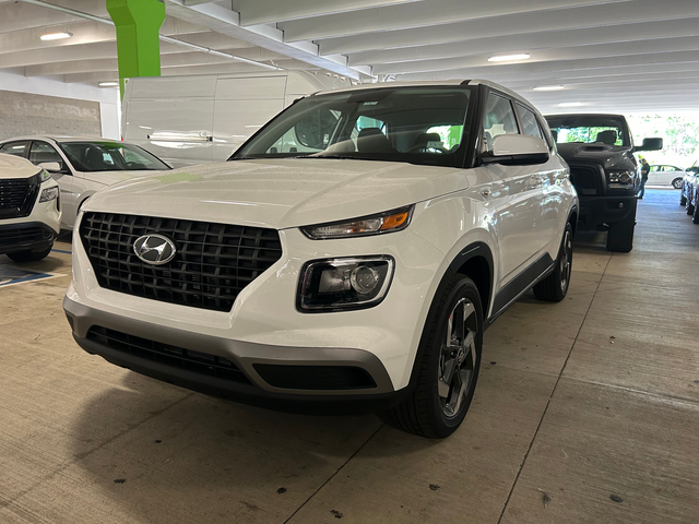 2026 Hyundai Venue SE