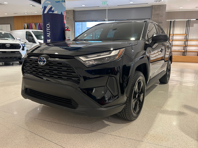 2024 Toyota RAV4 Hybrid LE