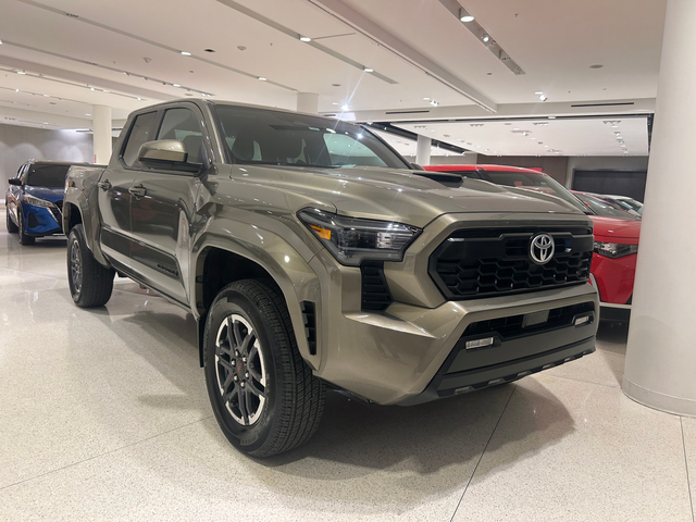 2024 Toyota Tacoma 4WD null