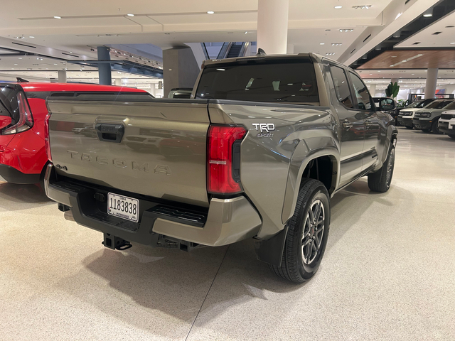 2024 Toyota Tacoma 4WD null