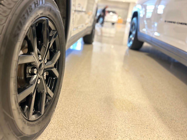 2024 Jeep Grand Cherokee L Altitude 4dr SUV (3.6L 6cyl 8A)
