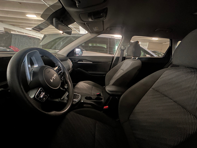 2025 Kia Seltos LX 4dr SUV AWD (2.0L 4cyl CVT)