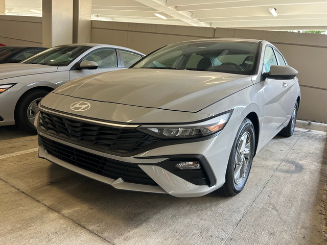 2026 Hyundai Elantra SE 4dr Sedan (2.0L 4cyl CVT)