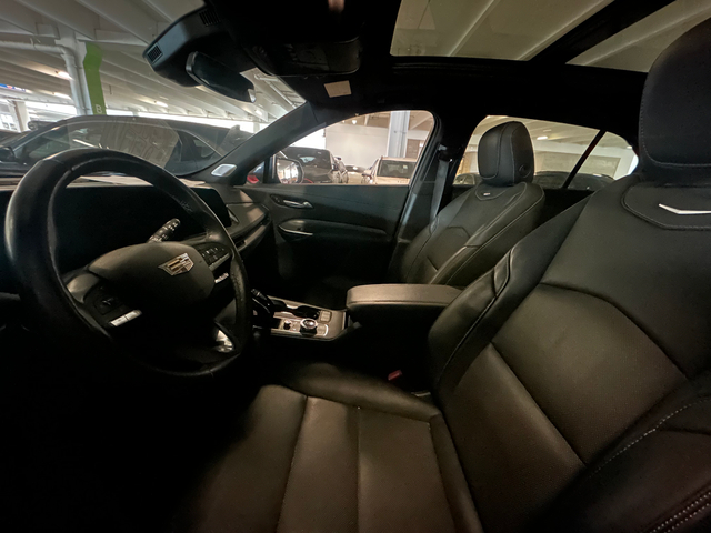 2024 Cadillac XT4 Luxury 4dr SUV (2.0L 4cyl Turbo 9A)