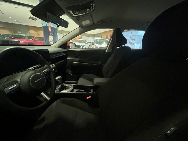 2025 Hyundai Kona SE 4dr SUV (2.0L 4cyl CVT)