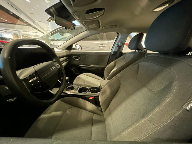 2025 Kia K4 LX 4dr Sedan (2.0L 4cyl CVT)