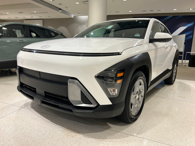 2025 Hyundai Kona SE 4dr SUV (2.0L 4cyl CVT)