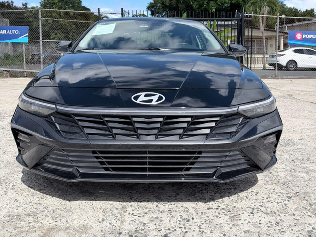 2024 Hyundai Elantra SE
