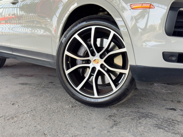 2023 Porsche Cayenne