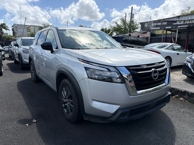 2023 Nissan Pathfinder S