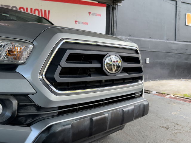 2022 Toyota Tacoma 4WD SR