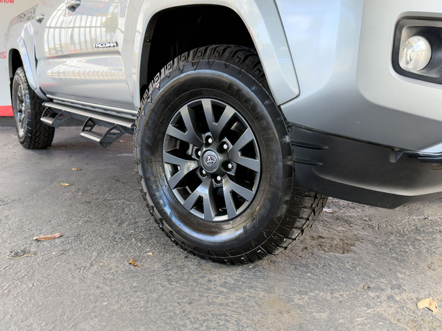 2022 Toyota Tacoma 4WD SR