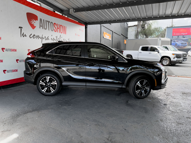 2026 Mitsubishi ECLIPSE CROSS LE