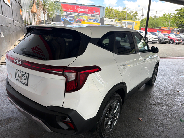 2025 Kia Seltos LX