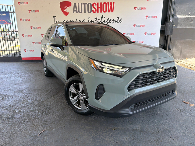 2024 Toyota RAV4 XLE