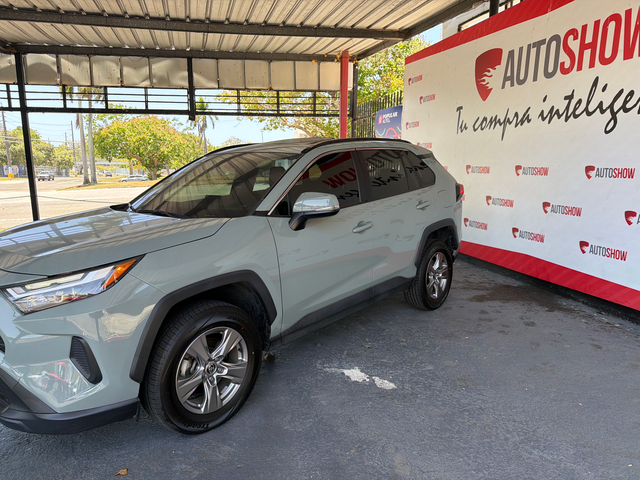 2024 Toyota RAV4 XLE
