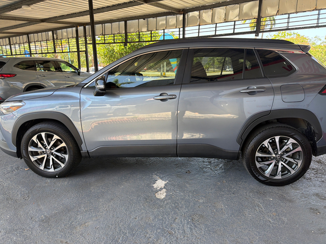 2025 Toyota Corolla Cross XLE