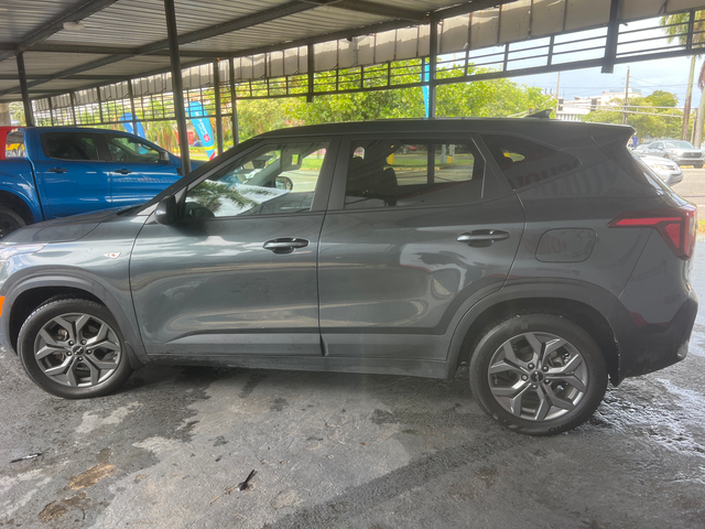 2025 Kia Seltos LX sold