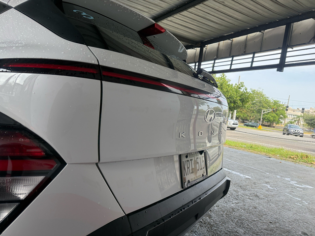 2025 Hyundai Kona SE